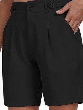 Classic Black Women's pleated front Shorts size Large or US 10